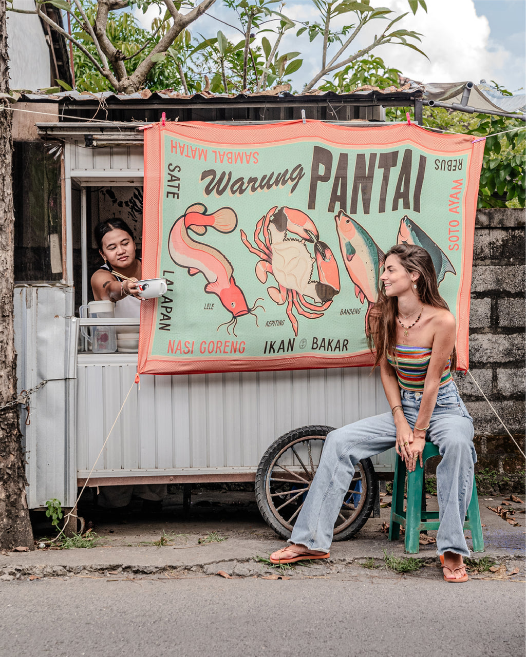 Sarong Warung Pantai